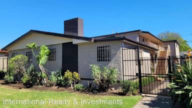 Main picture of 11030 Crenshaw Blvd