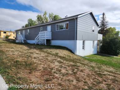 Main picture of 25 Anamosa St
