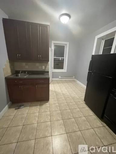Main picture of 214 Mallory Ave