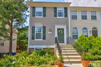 Main picture of 5501 Vista View Ct