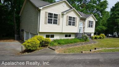Main picture of 404 Ryan Cir