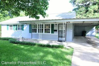 Main picture of 957 Parkwood Ct