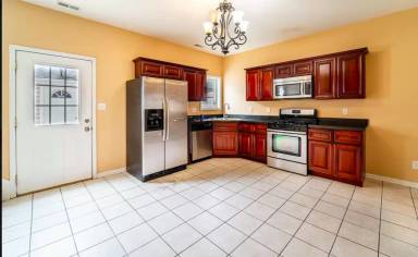 Main picture of 1525 W 96th Ave