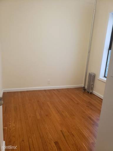 Main picture of 516 E 80th St