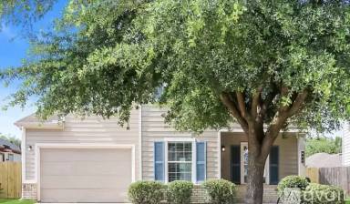 Main picture of 802 Eagles Glide Dr