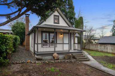 Main picture of 207 Avenue G