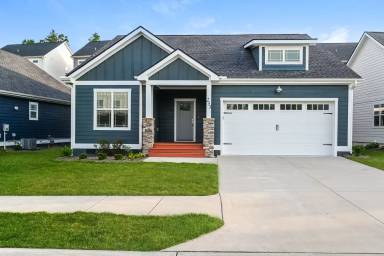 Main picture of 233 Leyland Cir