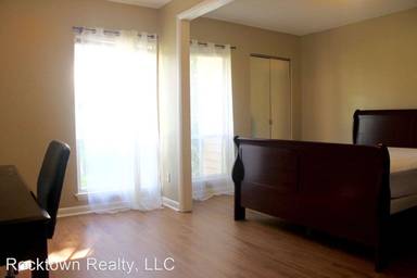 Main picture of 1337 Bradley Dr