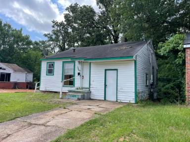 Main picture of 3445 Penick St
