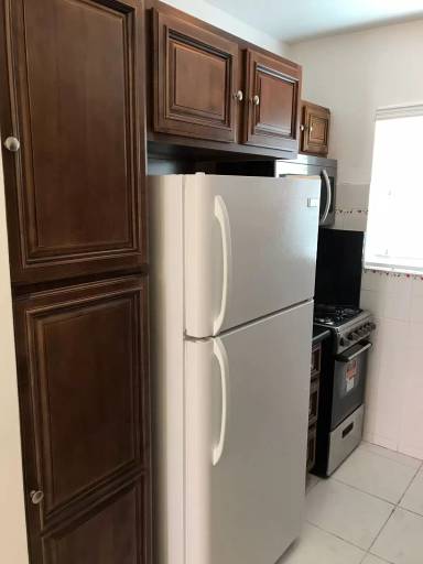 Main picture of 7625 Harding Ave