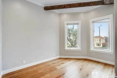 Main picture of 3268 Market St