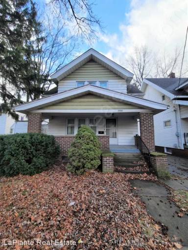 Main picture of 1143 Berdan Ave