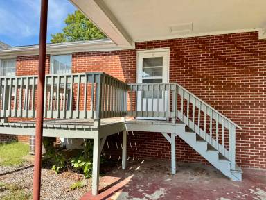 Main picture of 1527 Madison St