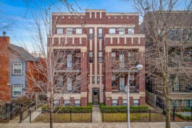 Main picture of 1017 W School St