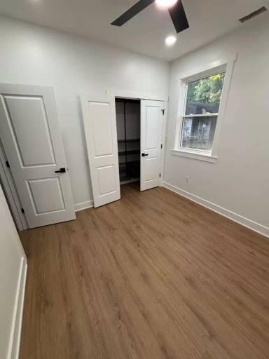 Main picture of 2821 S Delaware St