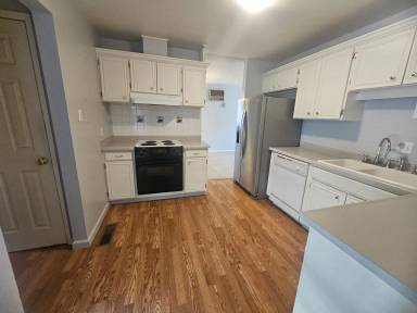 Main picture of 3430 Nowlin Ln