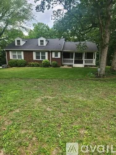 Main picture of 252 Liberty Ln