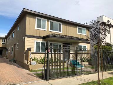 Main picture of 5833 Lexington Ave