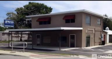 Main picture of 817 Honore Ave