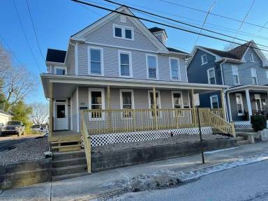 Main picture of 215-217 Cleveland Ave