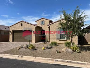 Main picture of 214 E Balao Dr