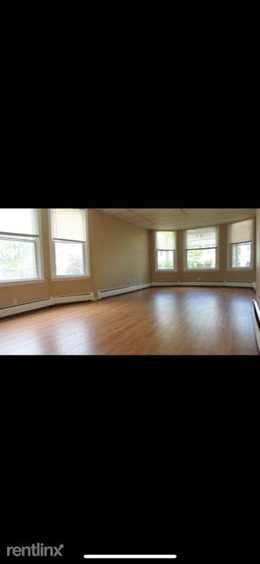 Main picture of 660 Myrtle Ave