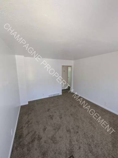 Main picture of 701 Deweese St