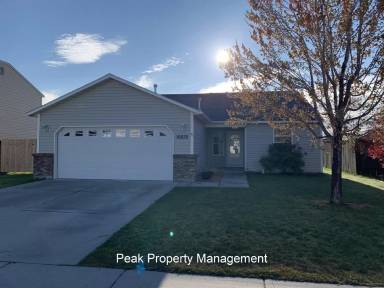 Main picture of 16832 Abram Ave