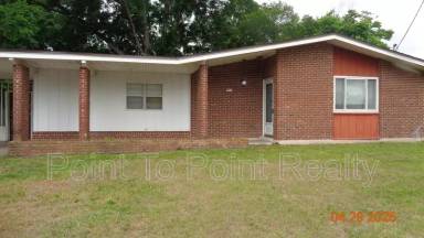 Main picture of 1204 Crown Dr