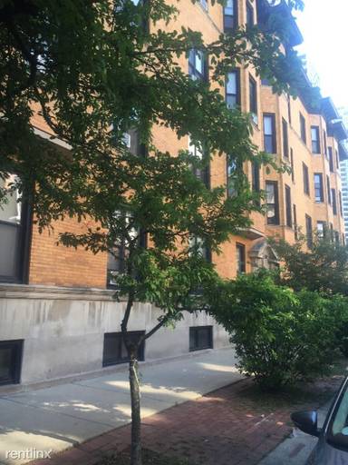 Main picture of 1909 N Lincoln Ave