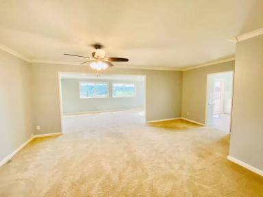 Main picture of 4847 Twain Ave