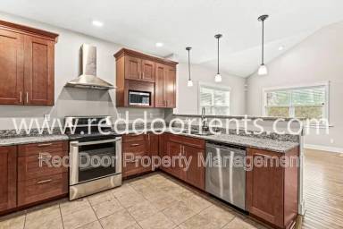 Main picture of 240 S Walcott St