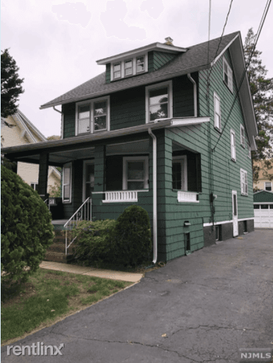 Main picture of 42 Walnut St