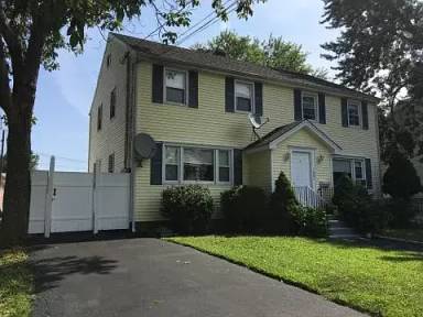 Main picture of 140 Halley Ave