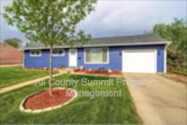Main picture of 425 S Harlan St