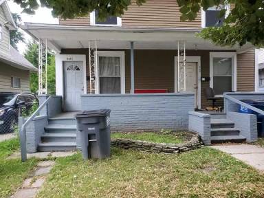 Main picture of 949 Forsythe St