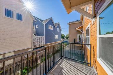 Main picture of 906 Kearney St