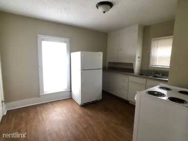 Main picture of 530 1/2 Grant St