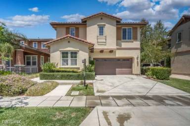 Main picture of 426 W Cupertino Ave