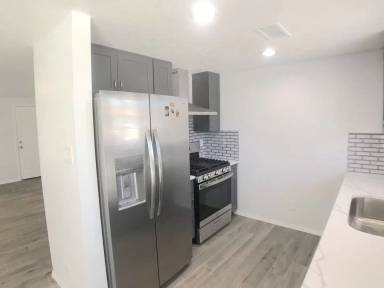 Main picture of 11005 Haines Ave NE