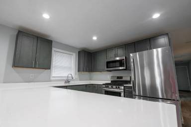 Main picture of 174 Alabama Ave