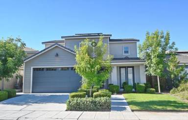 Main picture of 645 Blue Oak Ln W
