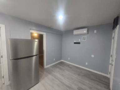 Main picture of 9548 Bowman Ave