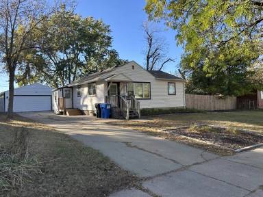 Main picture of 815 N Mable Ave