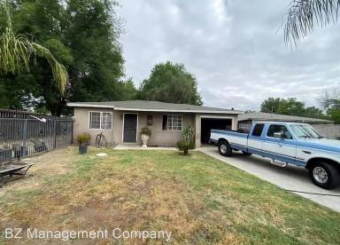 Main picture of 1431 W Phillips Blvd