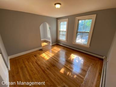 Main picture of 420 Orchard St