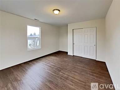 Main picture of 10519 244th St E