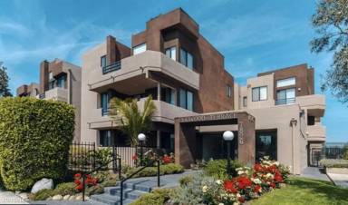 Main picture of 7826 Topanga Canyon Blvd