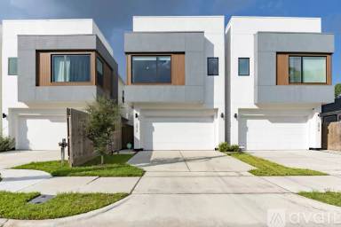 Main picture of 3519 McIlhenny St