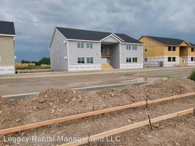 Main picture of 5800 N Freedom Rd